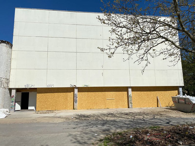 Turnhalle-Haupteingang1
